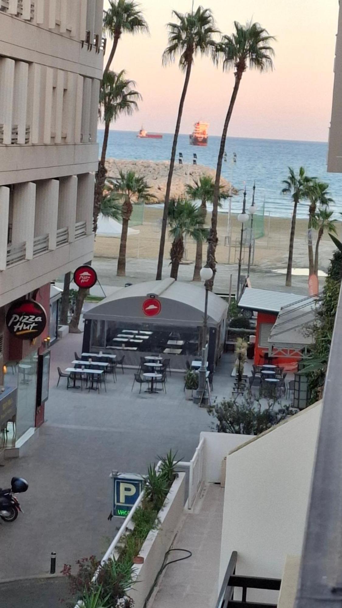 By The Way Apartment 1 Larnaca Exterior photo